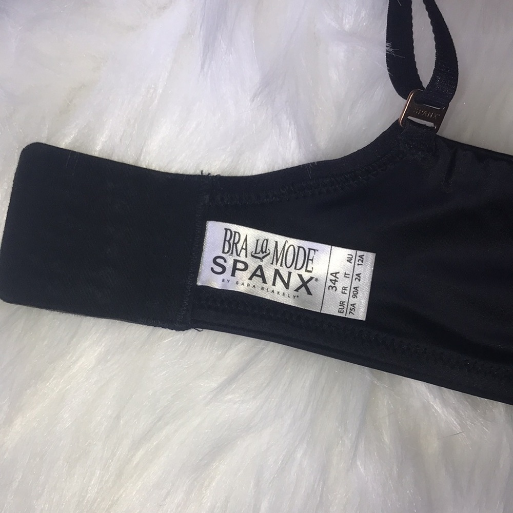 ⭐️ SPANX Bra La Mode - Picture 8 of 8
